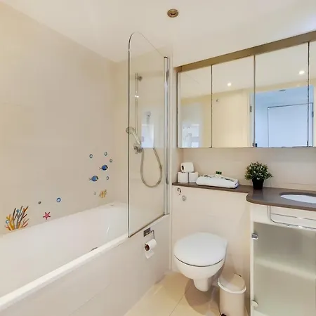 Free Parking - Two Bed Apartment By London Docklands Esterno foto