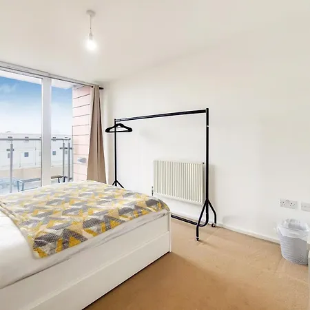 Free Parking - Two Bed Apartment By London Docklands Esterno foto